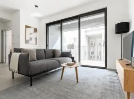 Blueground at Tzameret, High End, Balcony