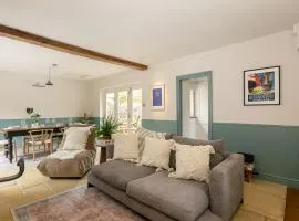Beautiful 2 Bedroom Cottage in the Cotswolds