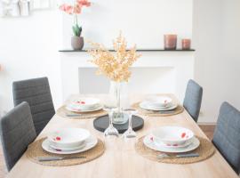 Charming room apartment, hotel in Dunkerque