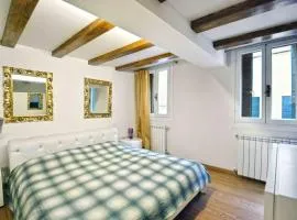 Via Sestiere Castello 5375 Guest House