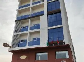 Baithans 24 Furnished Apartments LLC，位于阿吉曼沙迦国际机场 - SHJ附近的酒店