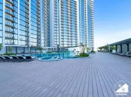 Luxury 1-Bed in Meydan with Balcony & City Views