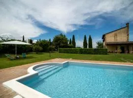 Scappo in Umbria, Torre Angelina