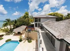Newly Renovated Notos Cove Villa Property