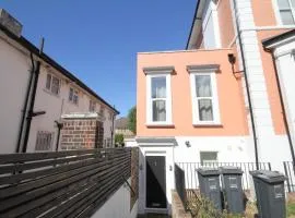 Osterley Mews