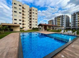 Apartamento em Condomínio Proximo ao Shopping, hotel with parking in Porto Velho