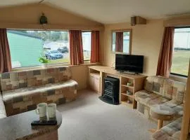 Beautiful and Spacious Mobile home - Sleeps 6,