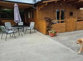 Nellies Cottage B&B & Log Cabins