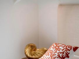 The Rooftop of Apartments Lungo Mare, Luxushotel in Ulcinj