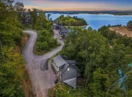 Smoky Shores Lakeview Cabin By Beyond Expectations