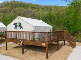 Furnished Glamping Tent/Red River Access/King Bed