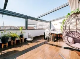 Sea View Flat w Terrace and Jacuzzi