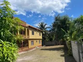 Pops villa mass