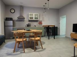 appartement plein centre ville โรงแรมในโดล