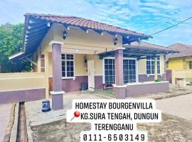 Homestay Bourgenvilla Sura tengah Dungun Terengganu, hôtel à Kampong Sura Tengah