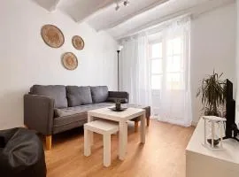 Lo Corner House