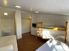 Quarto Politecnico Pousada Jd Botanico, Hotel in Curitiba