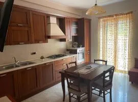 Ce Tour - Nonni's Lemon House
