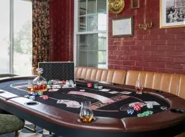 Hot Tub, Poker Room, 3 Mi To Buffalo Trace