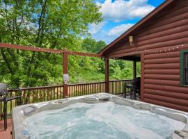 30 Mins to Boone, Fire Pit, Hot Tub, 3 porches, Dogs OK, hotel v destinaci Brownwood