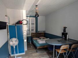 라 부르불에 위치한 호텔 Le nid douillet Industriel