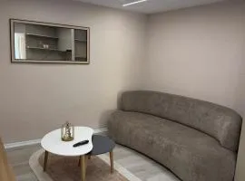 3 Min to Center, Stylish Villa 2nd Apartment Stay