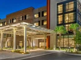 DoubleTree by Hilton Charleston Riverview