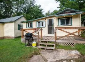 2-Bedroom Cottage #5 - Lodgepole Pine