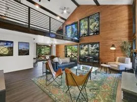 Amazing Pineview Hideaway Hot Tub In-Law Suite