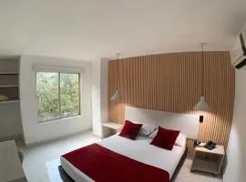 Hotel Santorini la 70