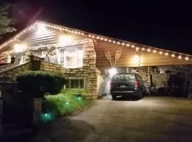 Charmant Chalet HUOT à Sainte-Lucie des-Laurentides