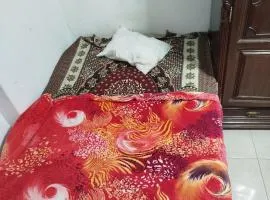 Montijo sharing room over night stay