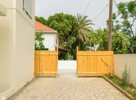 Indigo - Duplex 1-BR Apt with Terrace & Garden in Batroun