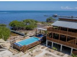 Infinite Sea - Lower Unit 3 bed 2 bath Caye Caulker