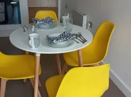 Pearl Bay - One bedroom Luxury Apartment in St Albans