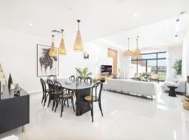 Al Bandar Luxury Villa with private pool - Al Dana Island Fujairah
