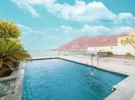Montagne 1 Luxury Villa 4 BR - Al Dana Island Fujairah
