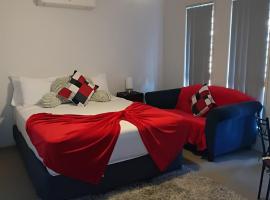 BLK Stays Guest House Deluxe Units Morayfield, ξενώνας σε Morayfield