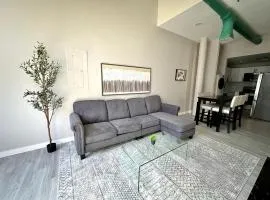 Private Entrance Cozy Apt Bright Modern