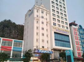 GIANG SƠN Hotel, hotel em Ilha de C&aacute;t B&agrave;