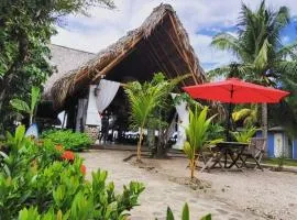Las sevillanas beach hotel y restaurante