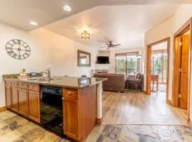 Highland Greens Lodge 311 by Summit County Mountain Retreats