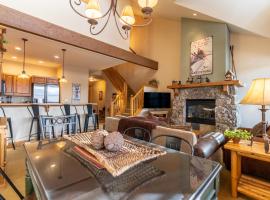 Elk Run Villas 9576 by Summit County Mountain Retreats, hotel v destinaci Keystone