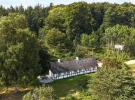 Historic Forest House In Mols Bjerge With Sea View