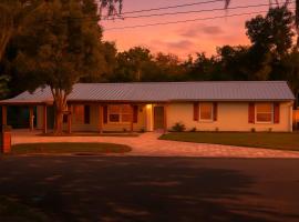 Mount Dora में, होटल Downtown Mount Dora Hideaway