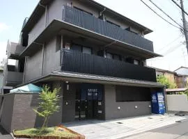 Rest Collection Jingu Nijo Kyoto