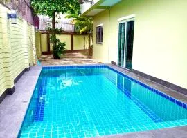 Warisa Happy Pool Villa Near Pattaya Beach