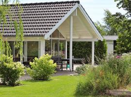 Luxury Retreat with Spa - By Traum Ferienwohnungen, luxe hotel in Marielyst