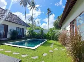 Tropical Villa with Swimming Pool