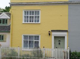 Minsmere Cottage, holiday home in Yoxford